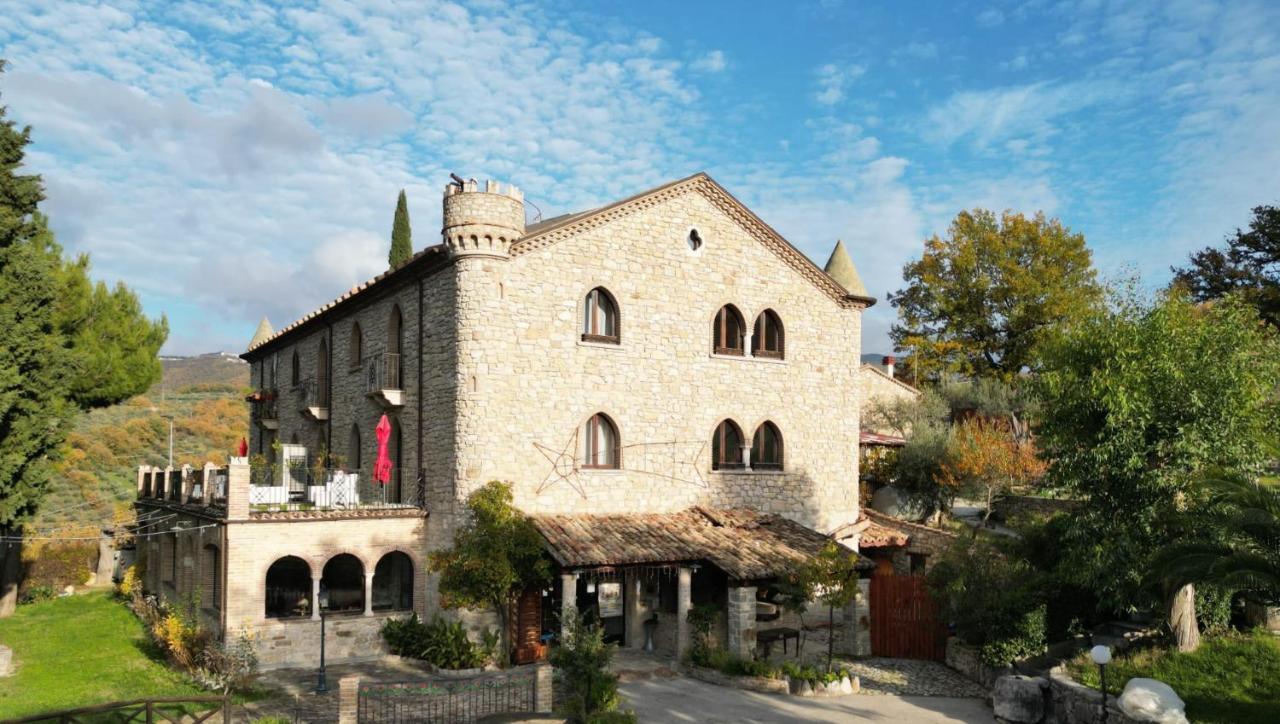 Hotel Lo Smeraldo Roccavivara Zewnętrze zdjęcie